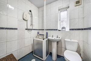 Photo 21- click for photo gallery